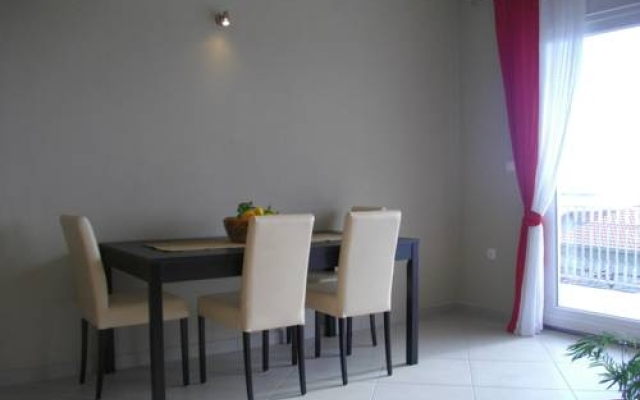 Luna Apartments