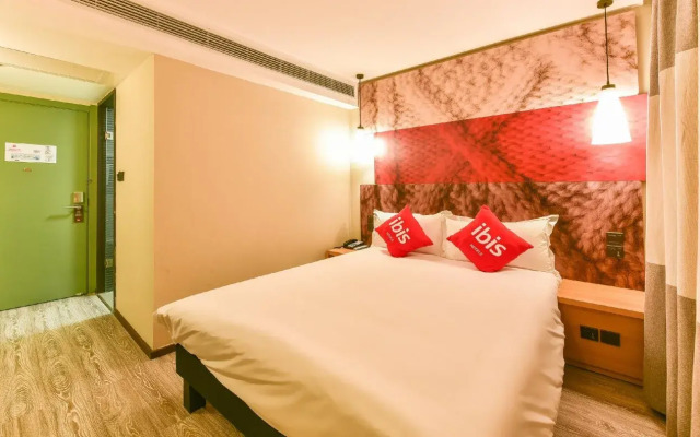 ibis Guilin Railway Station hotel