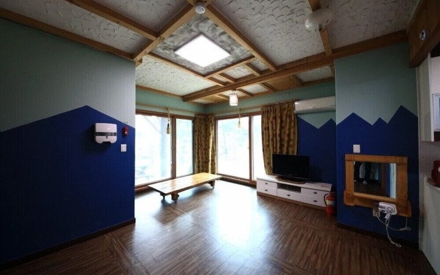 Jangseung Park Pension