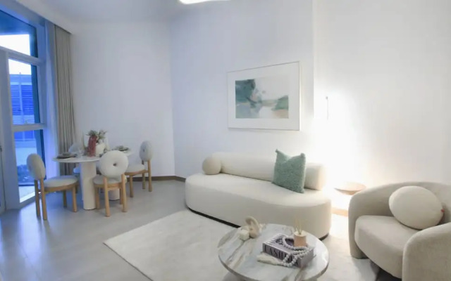 Elegance 1BR Luxury at Missoni