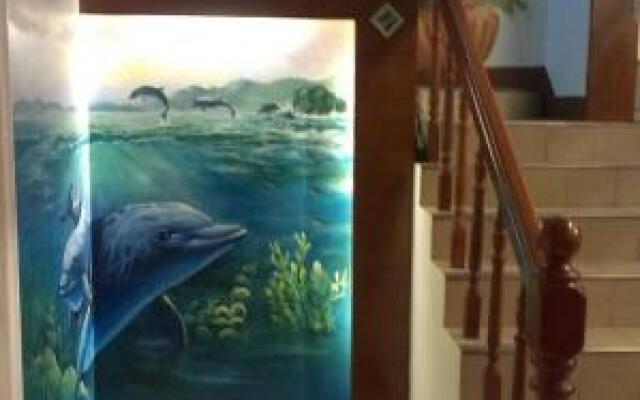 Love With Dolphin B&B