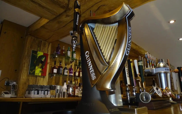 Odddfellows Hotel Bar And Grill