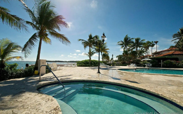Provident Luxury Suites Fisher Island