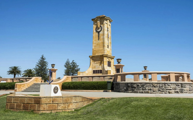 The Leonardo has 180 degree ocean views