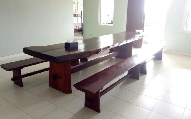 Footprints Backpacker