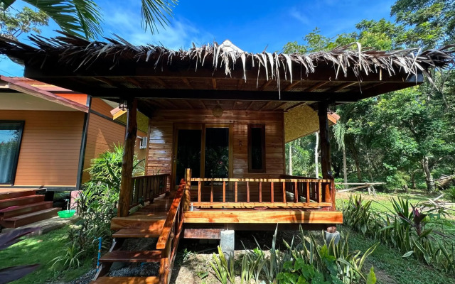 Koh Jum Hostel