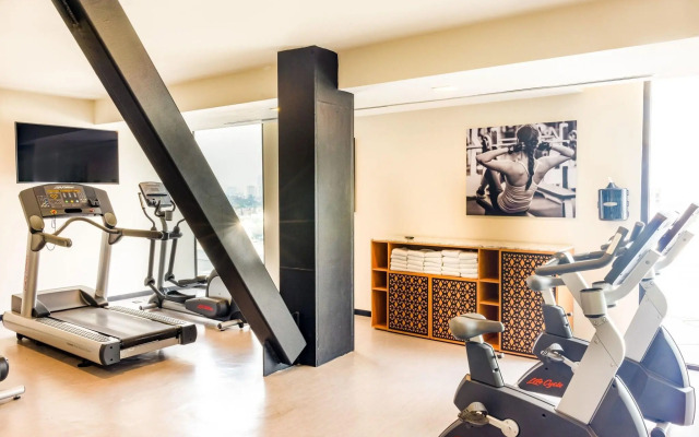 Courtyard Mexico City Vallejo