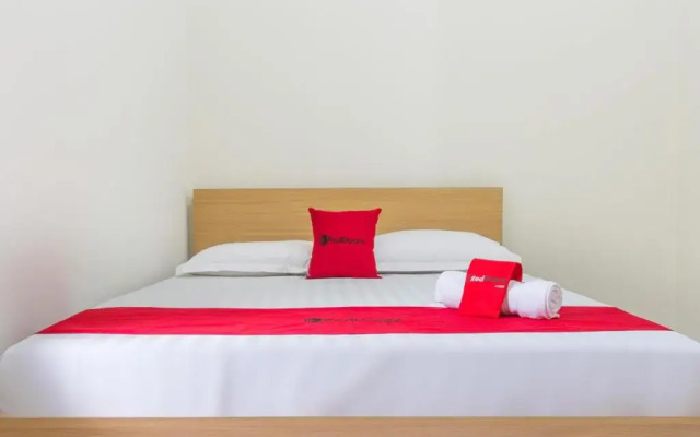 RedDoorz near Universitas Siliwangi Tasikmalaya