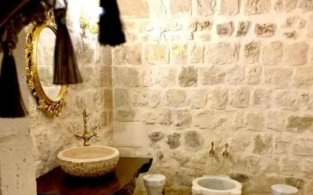 antikhan otel