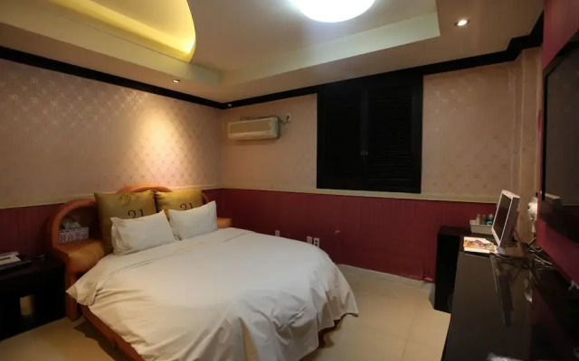 Theme 21 Motel