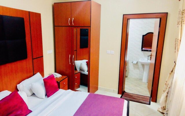 Limoh Suites