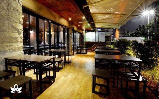ZEN Rooms Duta Merlin