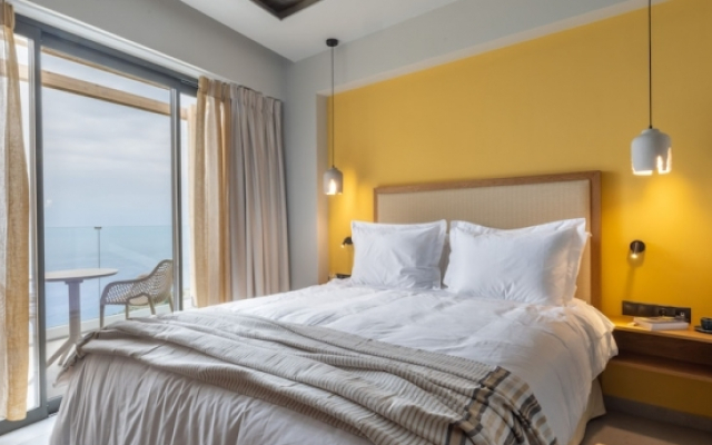 Anadeo Villas & Suites