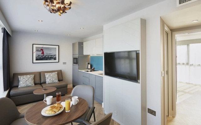 Roomzzz Newcastle