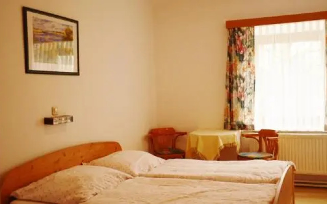 Frühstückspension Kammerer "Zum Grünen Baum"