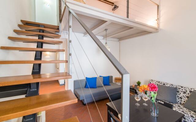 Della Scala Modern Apartment