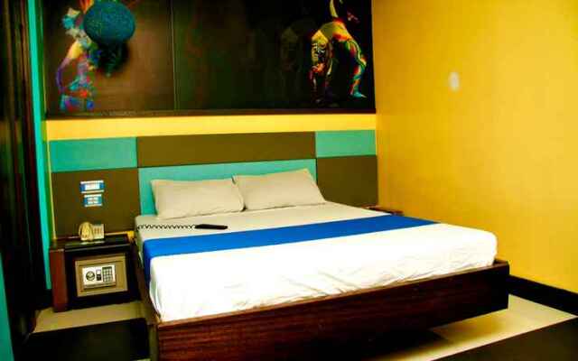 Hotel DreamWorld Las Pinas