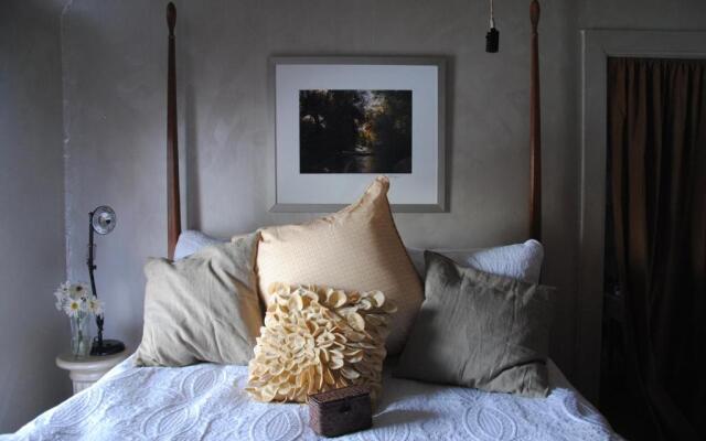 Off Broadway B&B