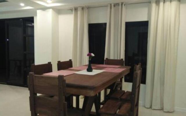 The Guest House Laoag