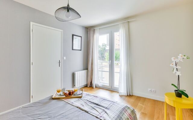 Buttes Chaumont- Appartement Familial