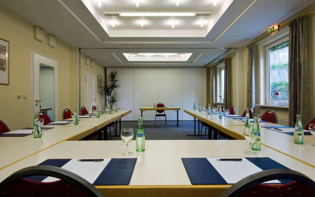 TRYP by Wyndham Munich North