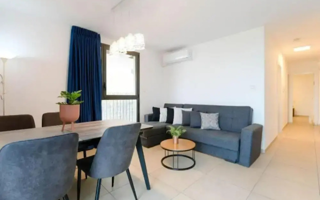 YalaRent Migdalor Apartments with Sea Views