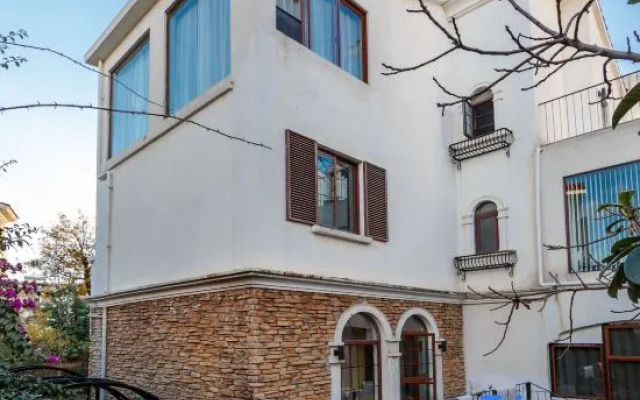 Guisu Villa Dian Lake