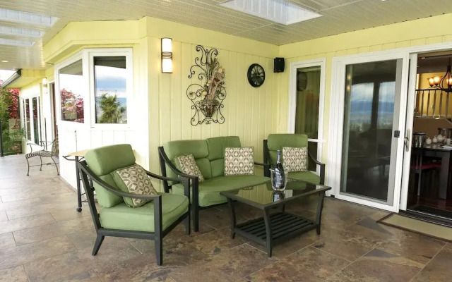 A View of the Lake Bed & Breakfast