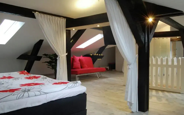 Stunning Apartment in Groalmerode With Garden