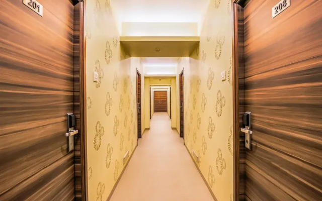 FabHotel Landmark Guestline