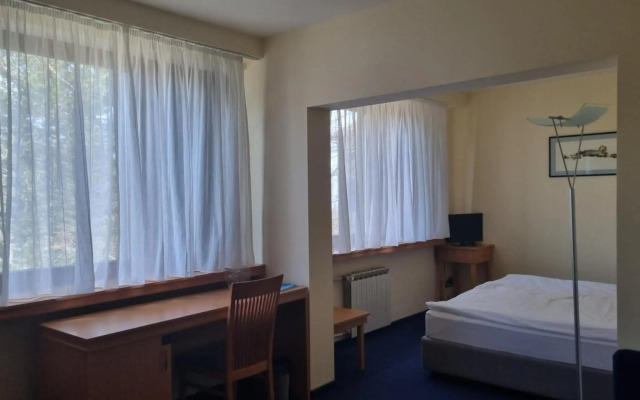 Hotel Tomislavov Dom
