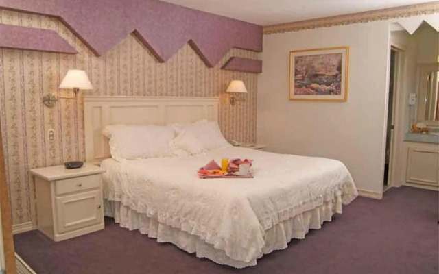 Hotel El Cason and Suites