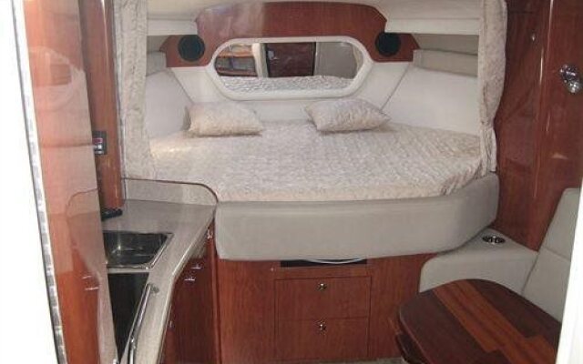 Freedom Boat in Lavagna Marine