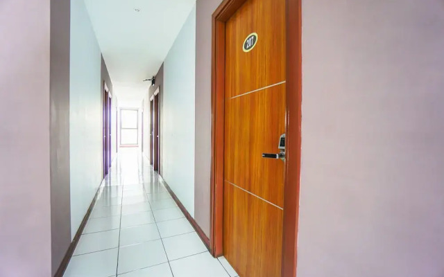 OYO 2515 D'karombasan Hotel