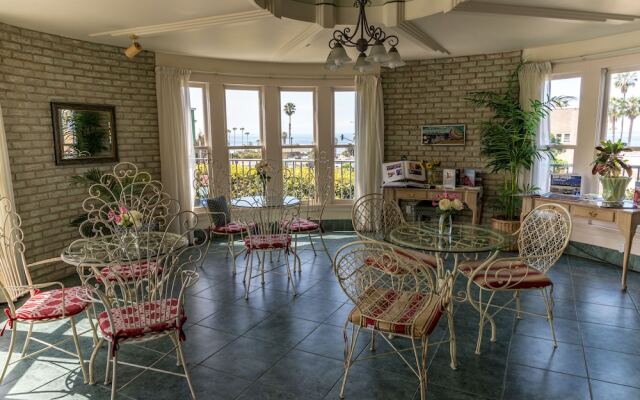 Cardiff by the Sea Lodge