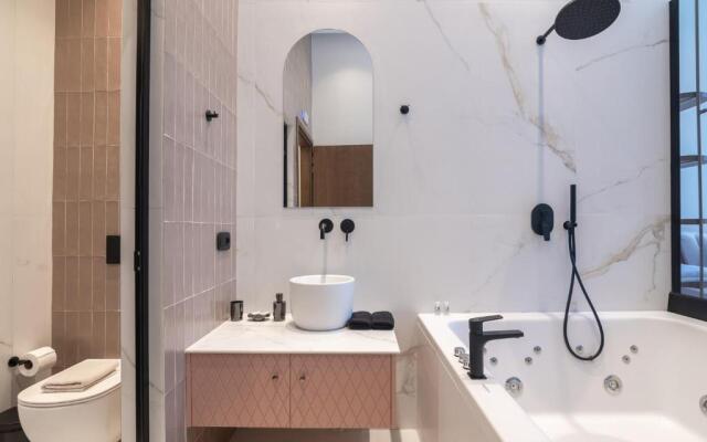 Omma Suites