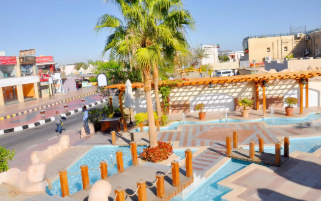 Naama Inn