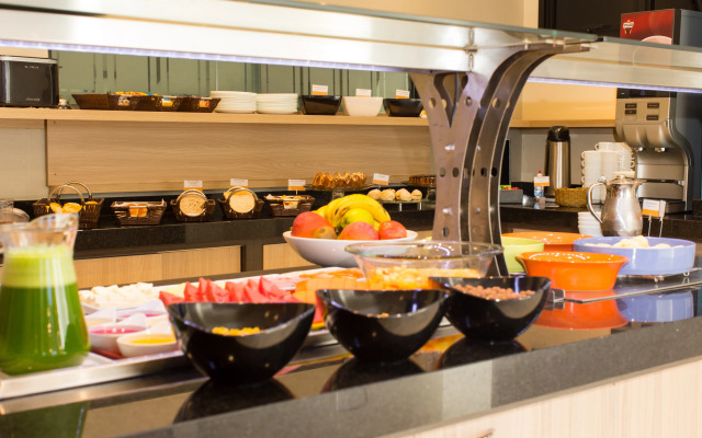 Rio Hotel by Bourbon Curitiba