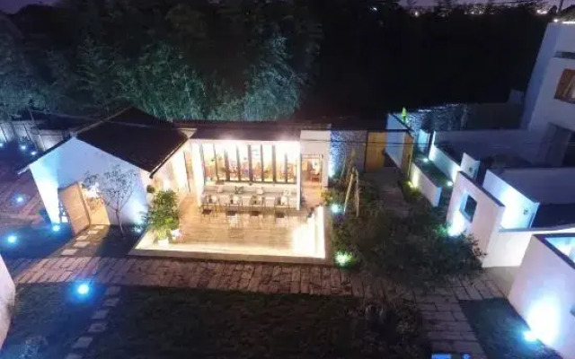 Rustic Charm Inn