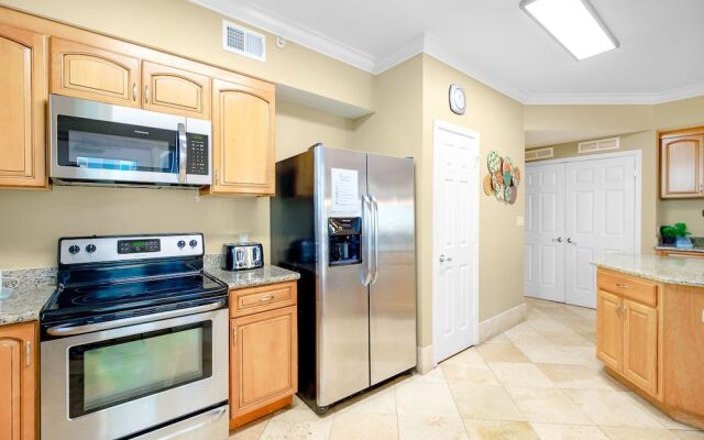 Legacy Towers I Deluxe