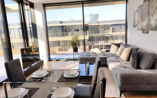 Panorama Apartment Vienna - free parking, sauna & fitness