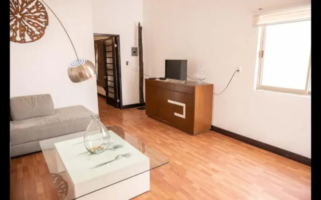 4 Master Suite for 2 People