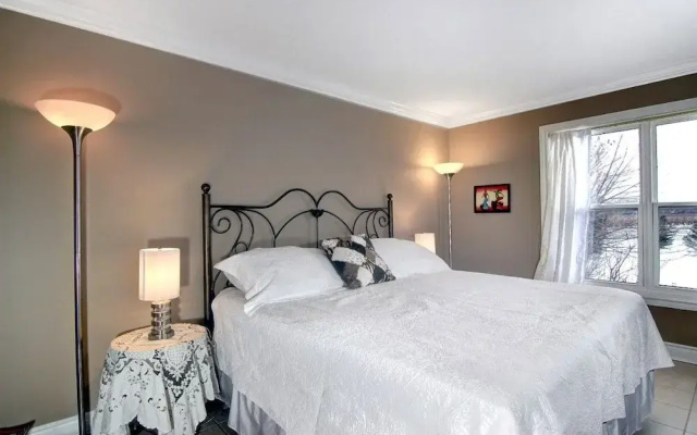 Cobblestone Bed and Breakfast