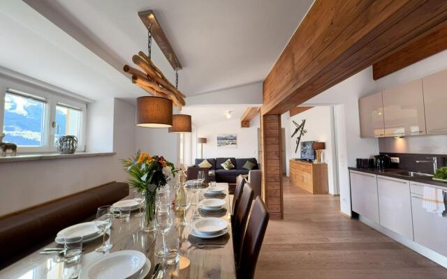 Hilltop apartment in Piesendorf with balcony