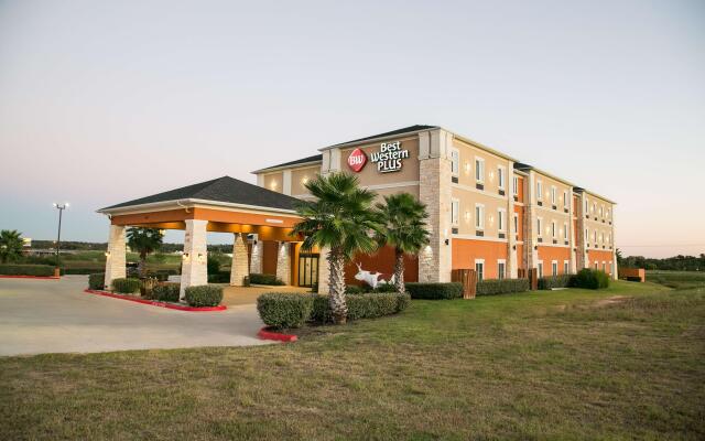 Best Western Plus Longhorn Inn & Suites