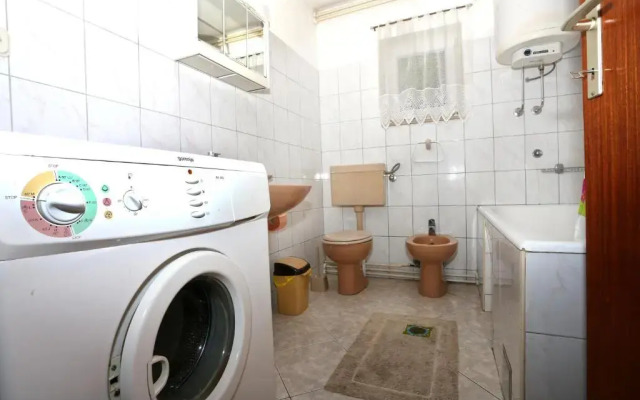 Apartments Slavica Žedno