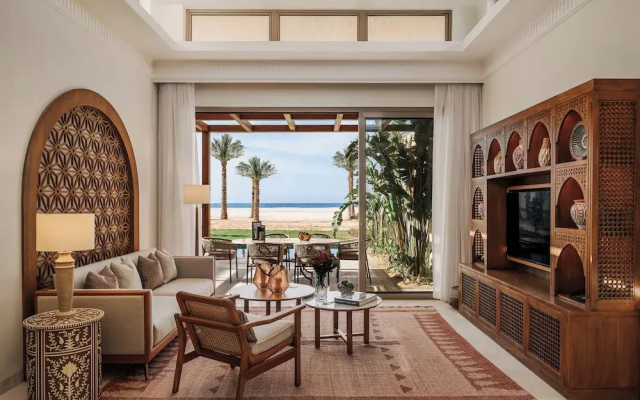 Sakhra  & Spa, Almaza Bay