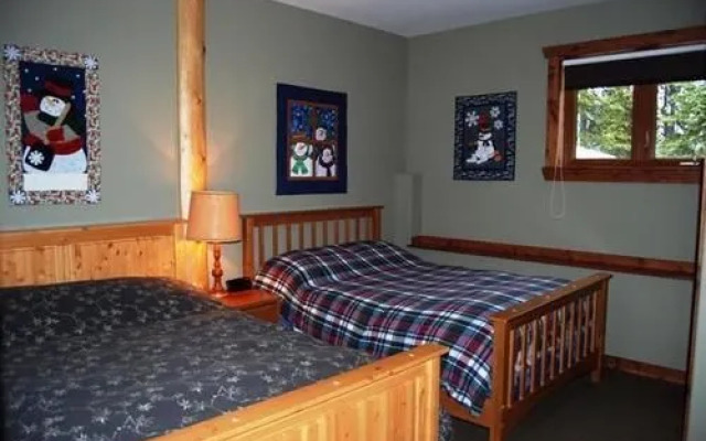 Keremeos Creek Crossing by Apex Accommodations