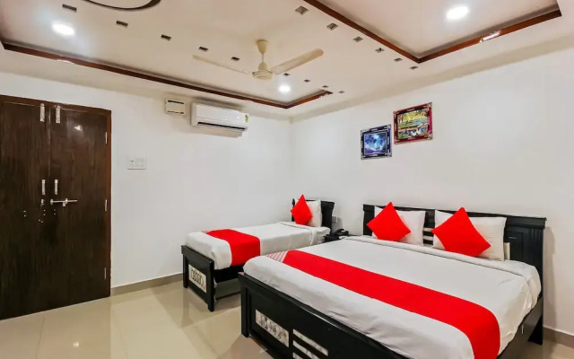 OYO 13062 Kamala Residency-Inn