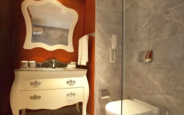 Отель Q Premium Resort